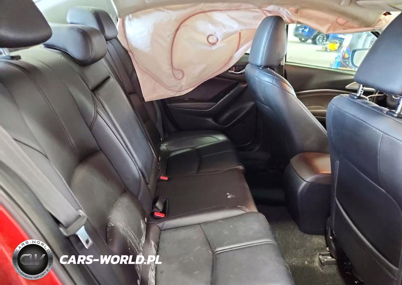 2018 Mazda 3 Touring VIN:3MZBN1V34JM203388 - 10