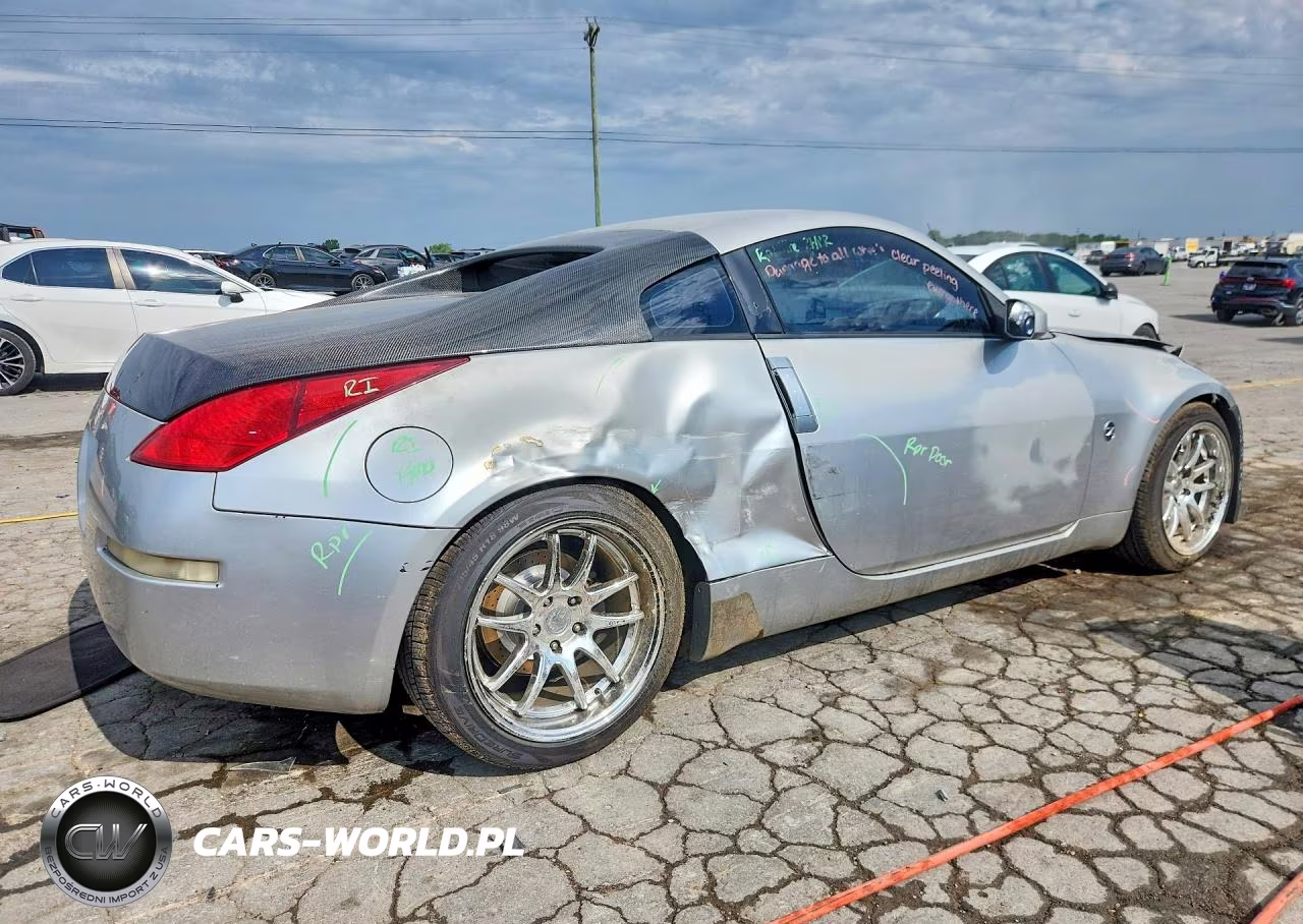 2003 Nissan 350Z Coupe VIN:JN1AZ34E03T003827 - 3