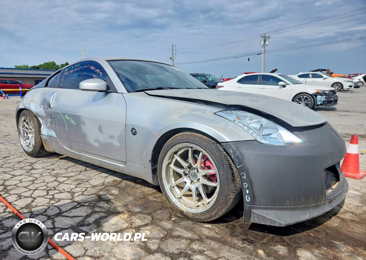 2003 Nissan 350Z Coupe VIN:JN1AZ34E03T003827 - 4
