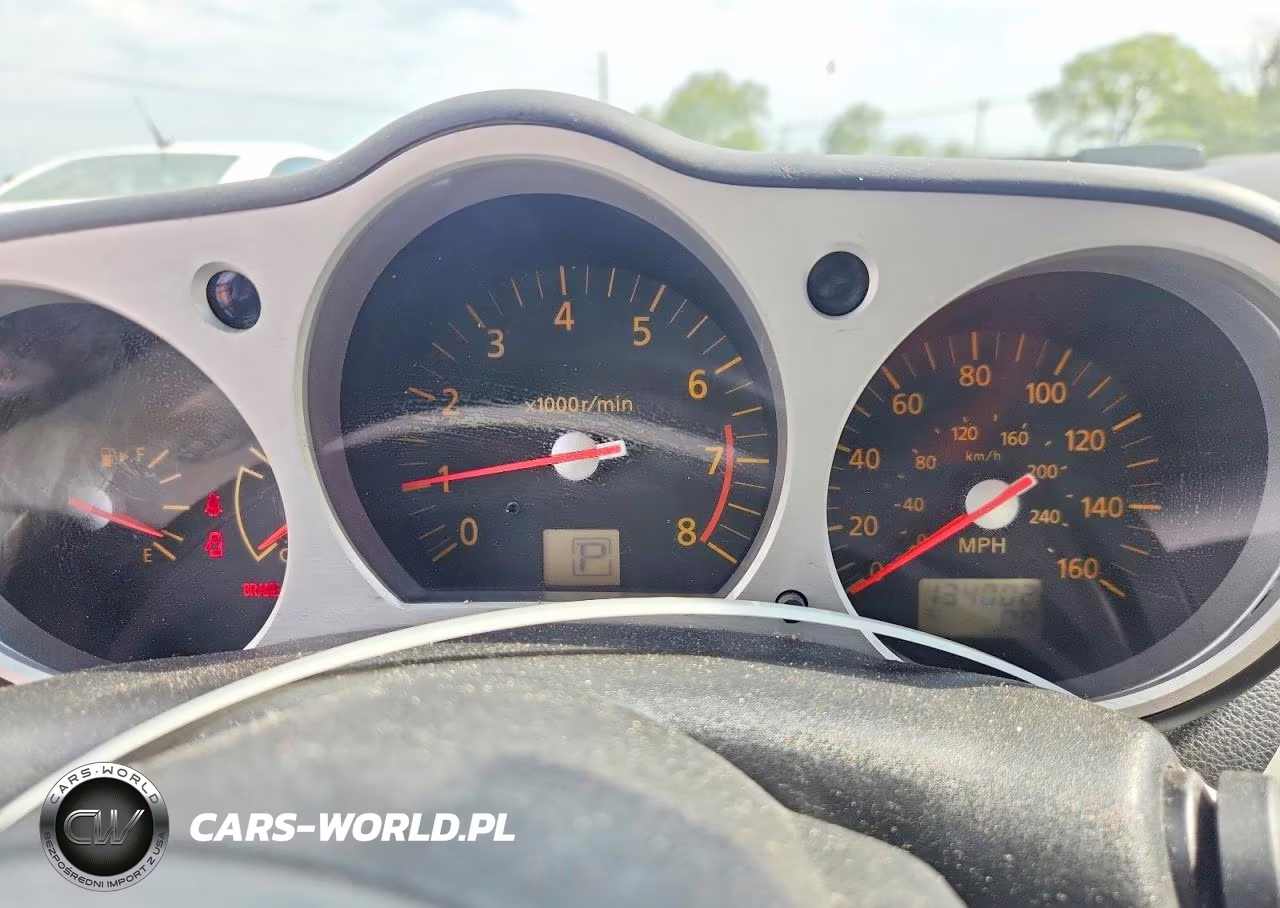 2003 Nissan 350Z Coupe VIN:JN1AZ34E03T003827 - 9