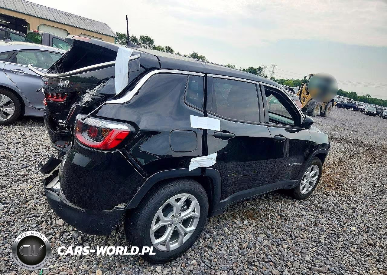 2024 Jeep Compass VIN:3C4NJDAN2RT165620 - 3