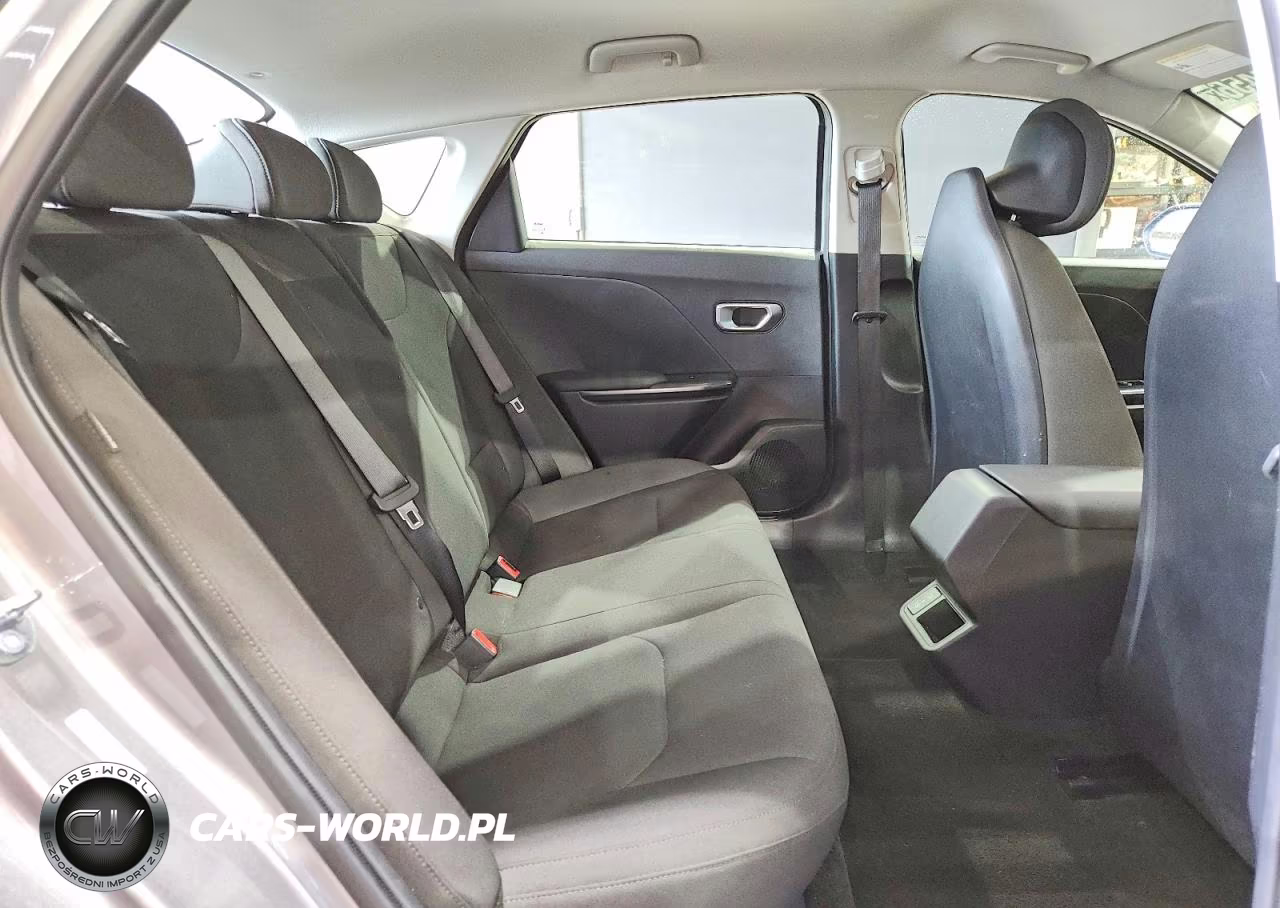 2026 Kia K4 VIN:3KPFT4DE6TE292716 - 10