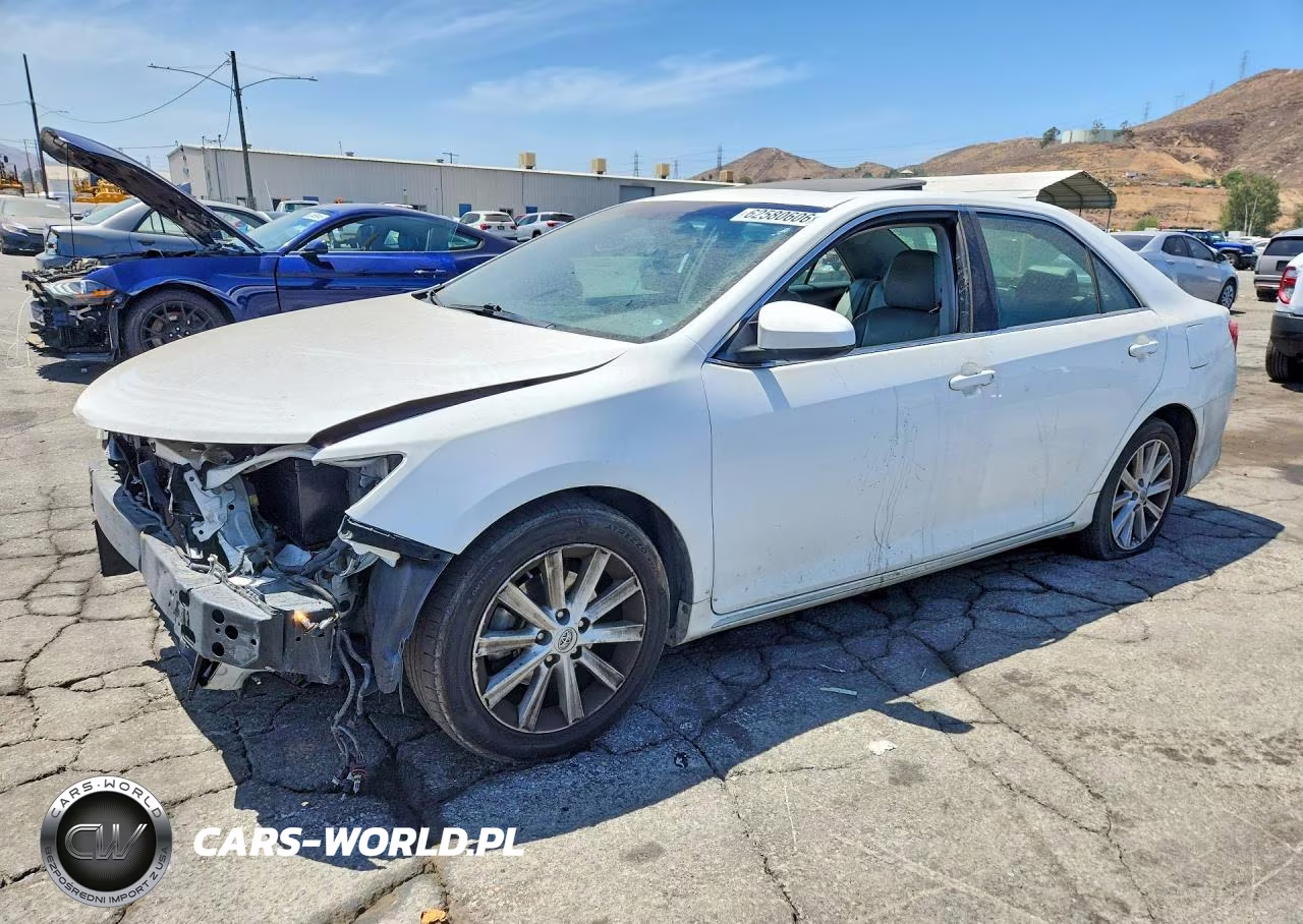 2014 Toyota Camry Xle V6 – zdjęcie 1 z 12