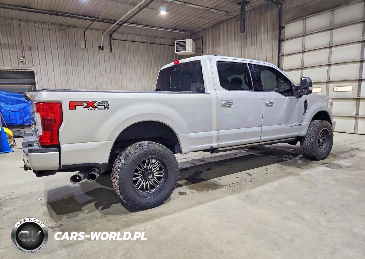2017 Ford F350 Super Duty VIN:1FT8W3BT8HEC50305 - 3