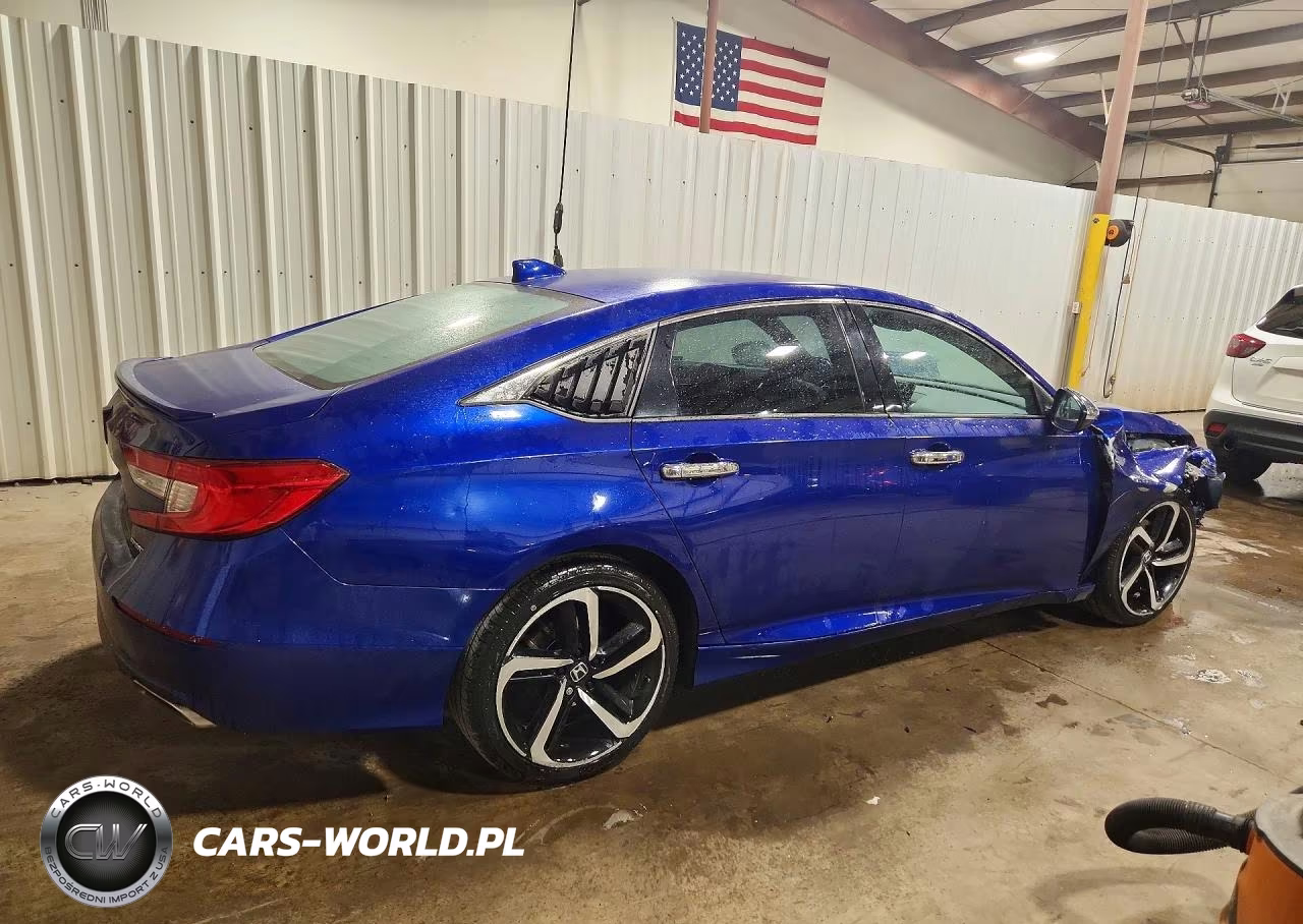 2018 Honda Accord Sport VIN:1HGCV1F34JA151698 - 3