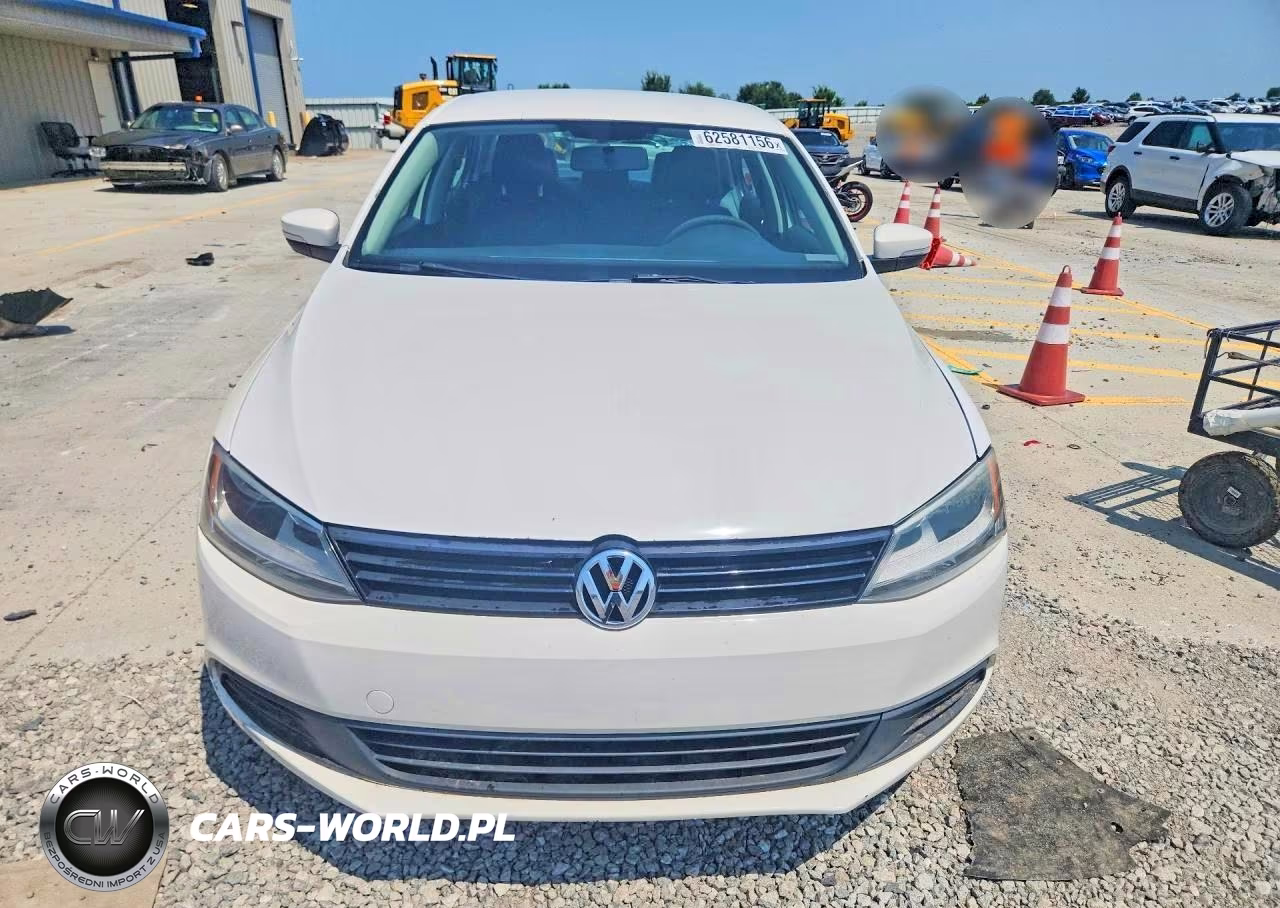 2012 Volkswagen Jetta Se VIN:3VWDX7AJ7CM403047 - 5