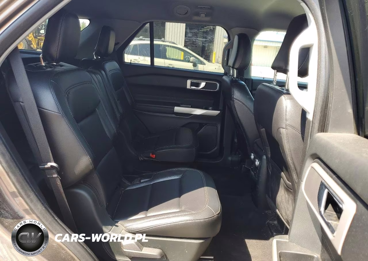 2021 Ford Explorer Xlt VIN:1FMSK8DH4MGA25512 - 10