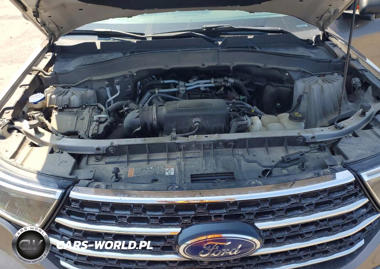 2021 Ford Explorer Xlt VIN:1FMSK8DH4MGA25512 - 11
