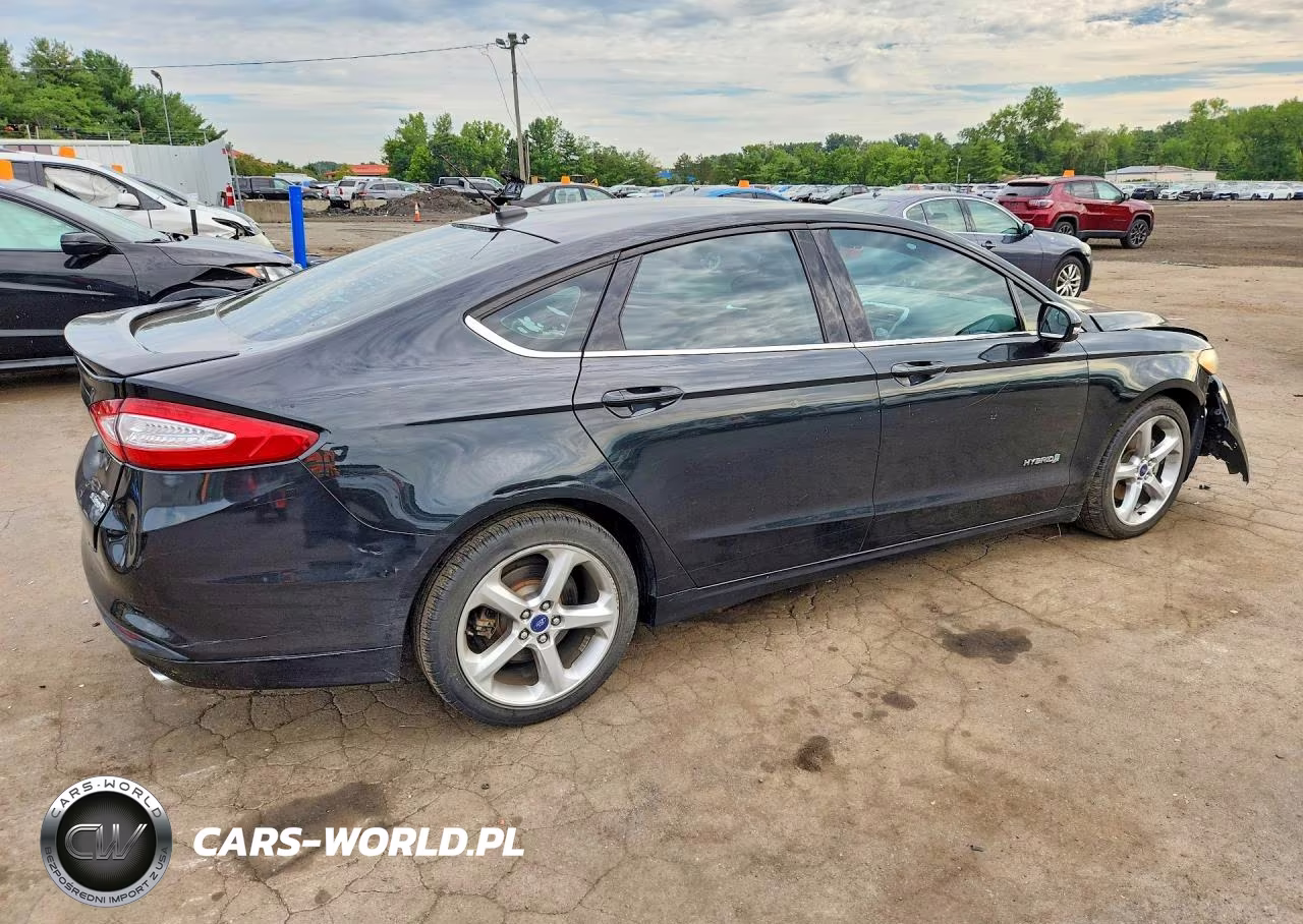 2013 Ford Fusion Se Hybrid VIN:3FA6P0LU1DR201194 - 3