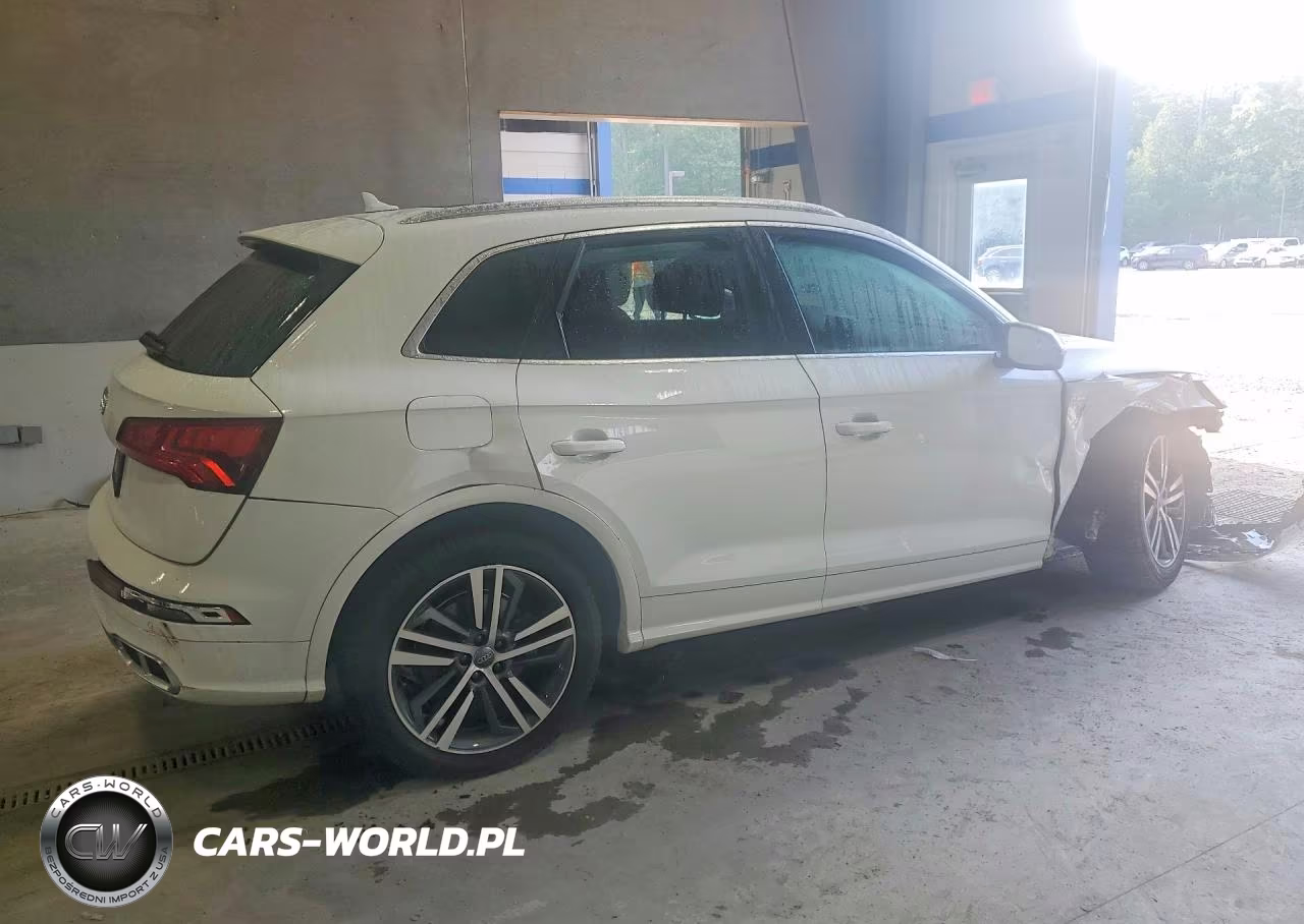 2020 Audi Q5 E Premium Plus VIN:WA1E2AFY2L2044877 - 3