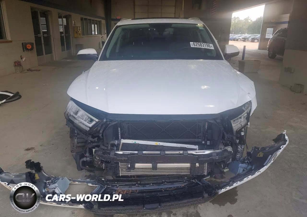 2020 Audi Q5 E Premium Plus VIN:WA1E2AFY2L2044877 - 5