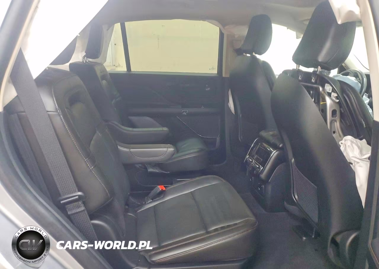2023 Lincoln Aviator Reserve VIN:5LM5J7XC4PGL28916 - 11