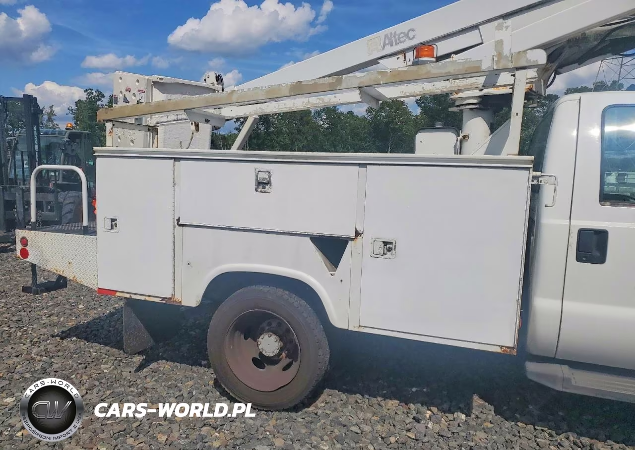 2006 Ford F450 Super Duty Bucket Truck VIN:1FDXF46Y86ED19896 - 11