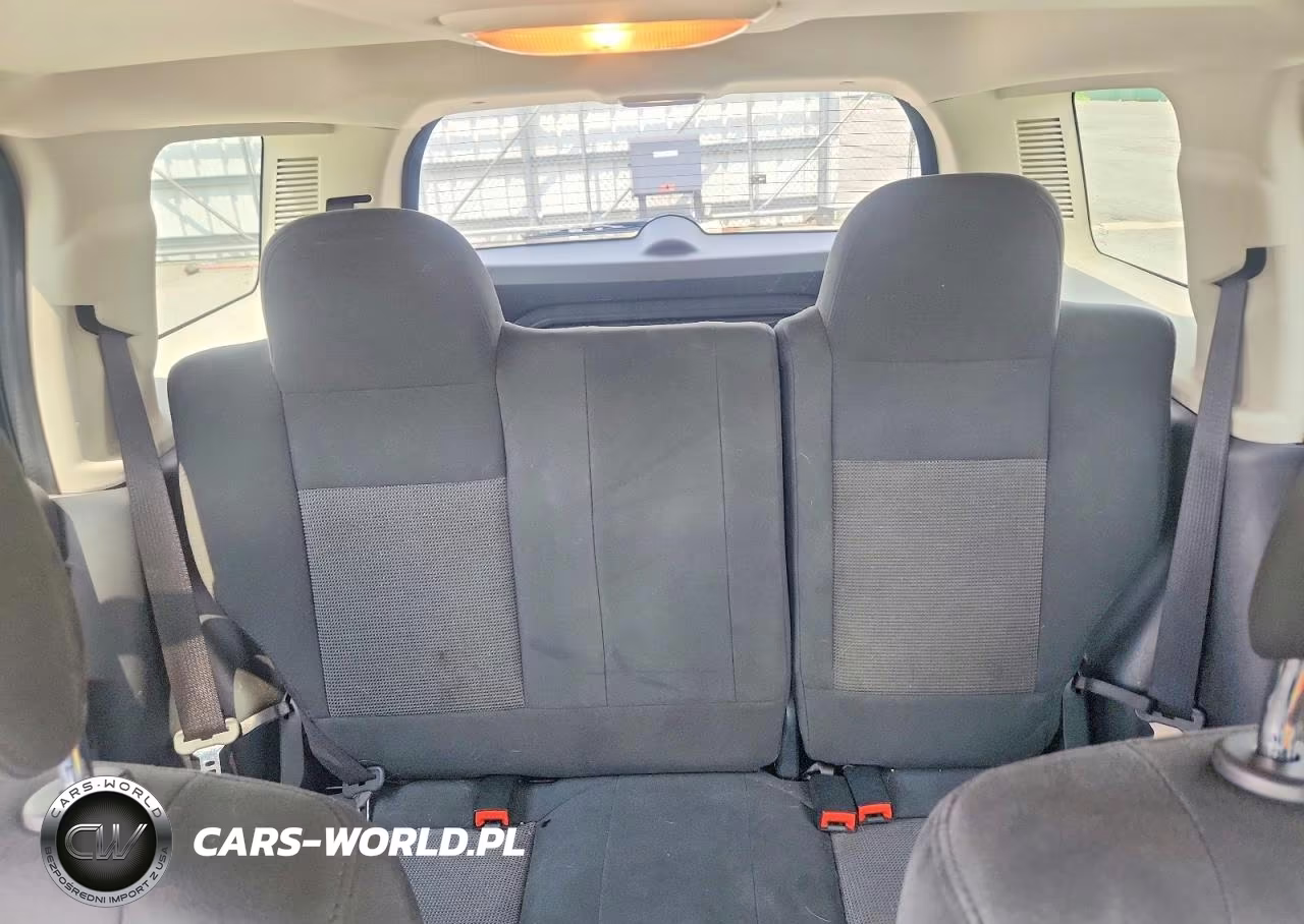 2014 Jeep Patriot Latitude VIN:1C4NJRFB3ED688432 - 10