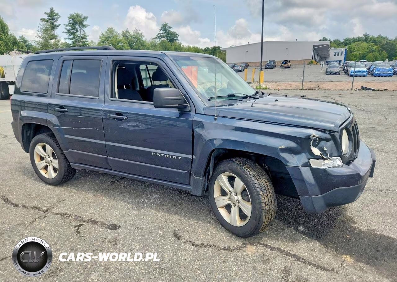 2014 Jeep Patriot Latitude VIN:1C4NJRFB3ED688432 - 4