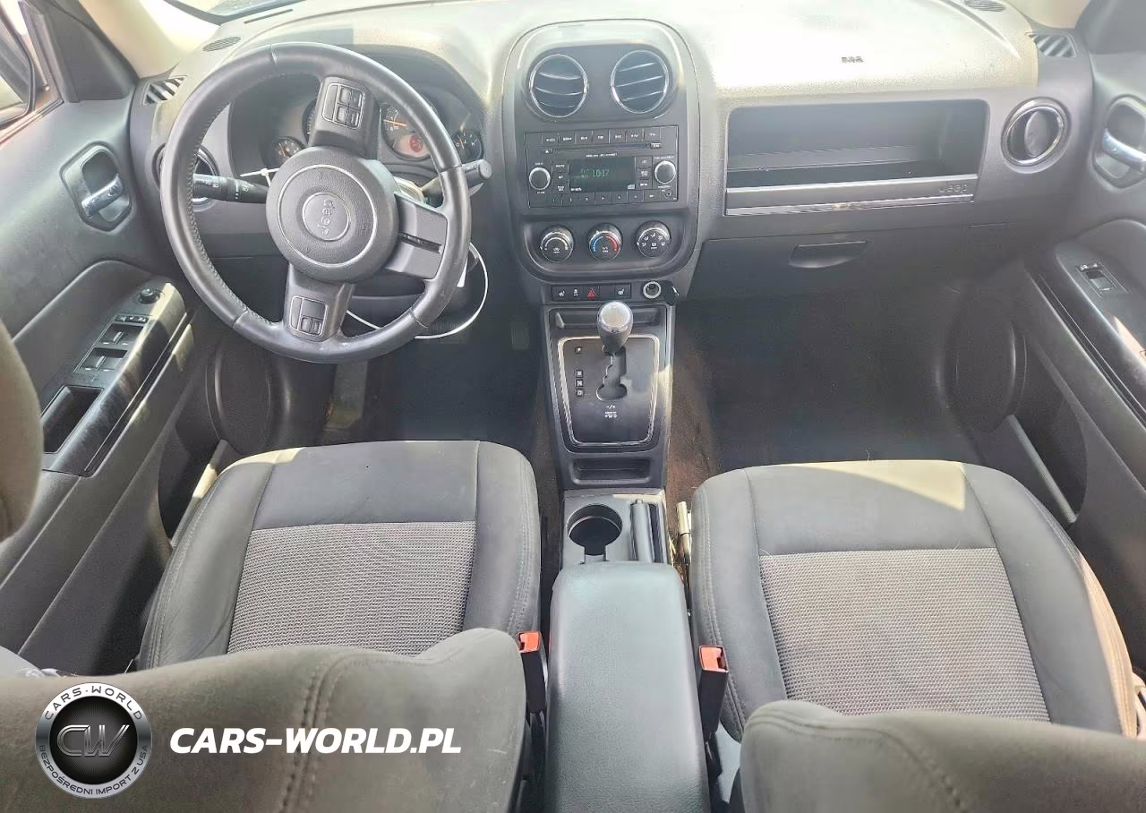 2014 Jeep Patriot Latitude VIN:1C4NJRFB3ED688432 - 8