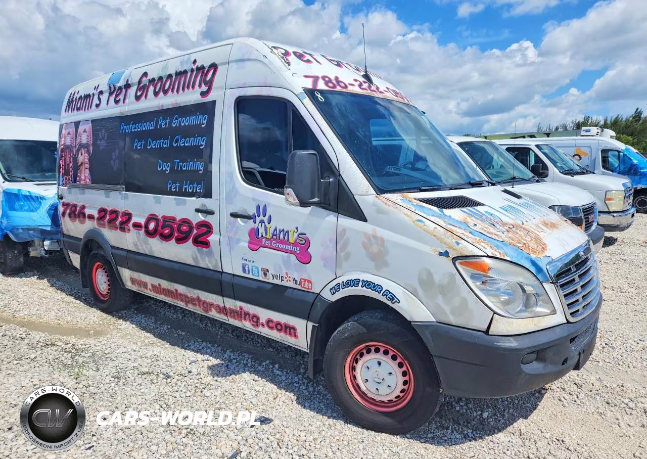 2010 Freightliner Sprinter 2500 Food Truck VIN:WDYPE7CC1A5486101 - 4