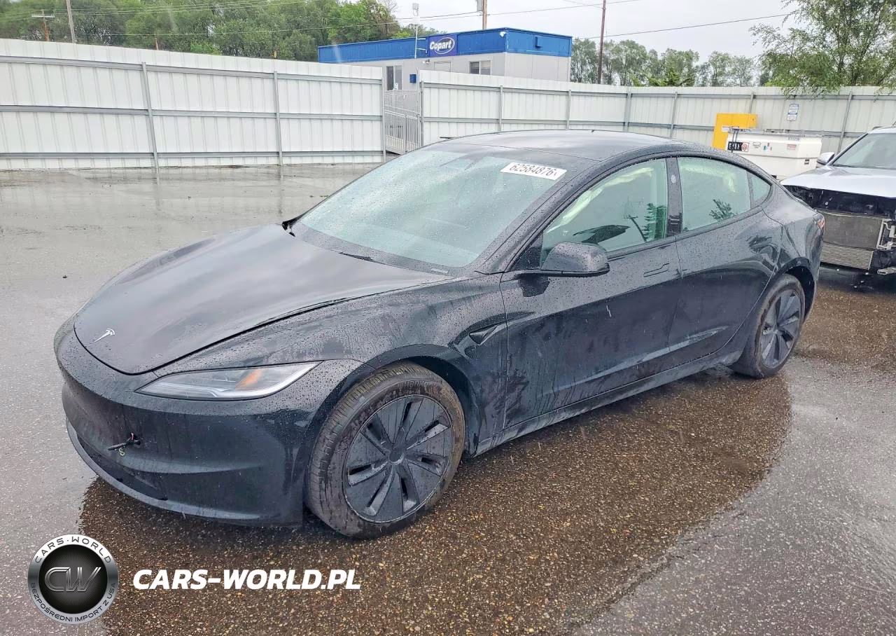 2025 Tesla Model 3 VIN:5YJ3E1EB3SF882252 - 1