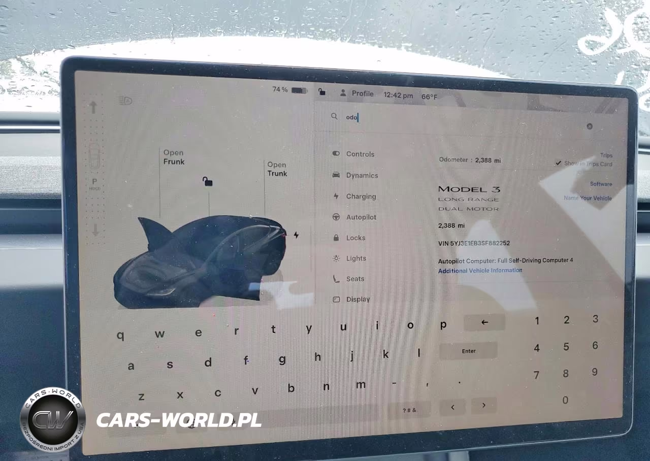 2025 Tesla Model 3 VIN:5YJ3E1EB3SF882252 - 9