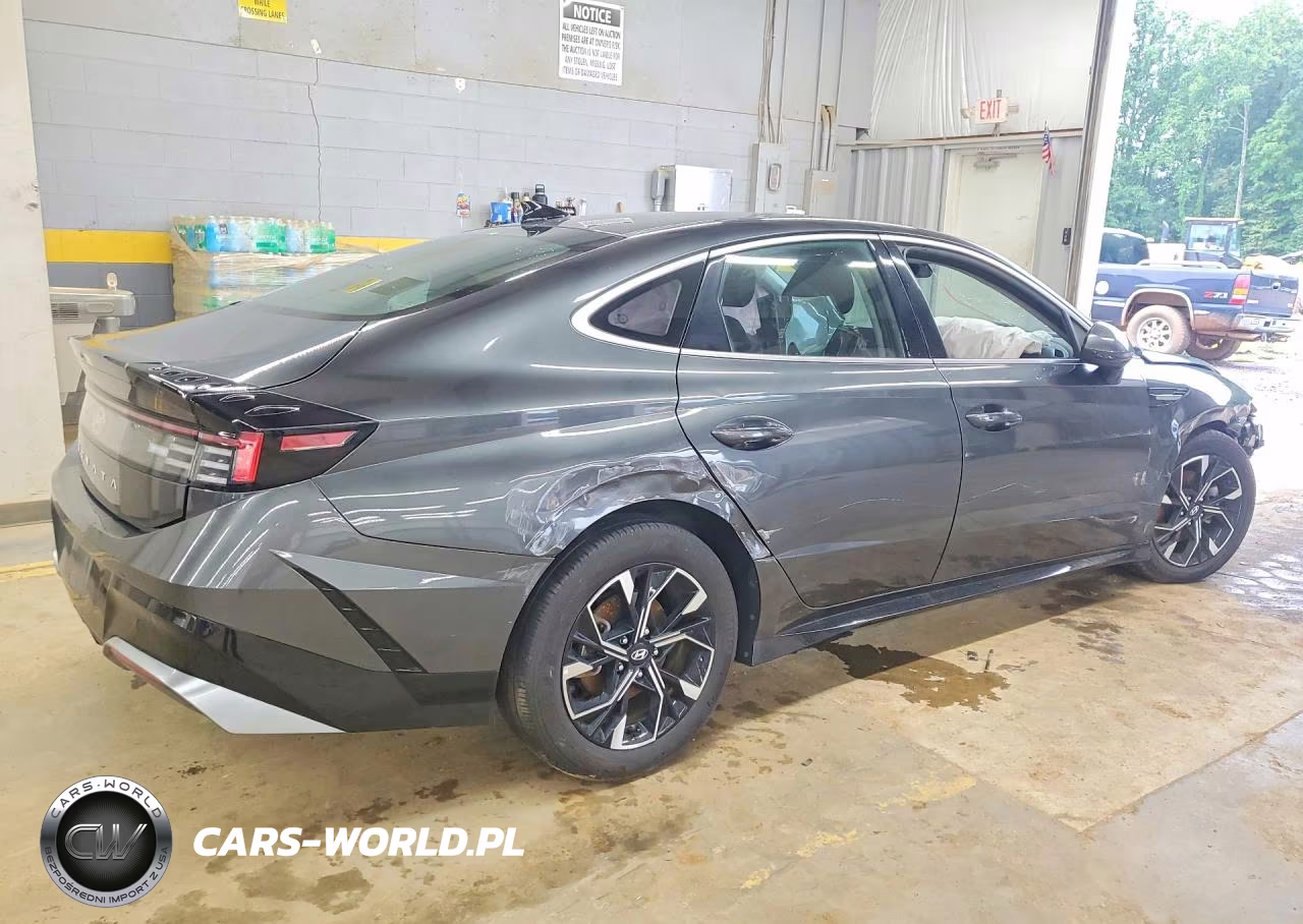 2025 Hyundai Sonata Sel VIN:KMHL64JA1SA447312 - 3