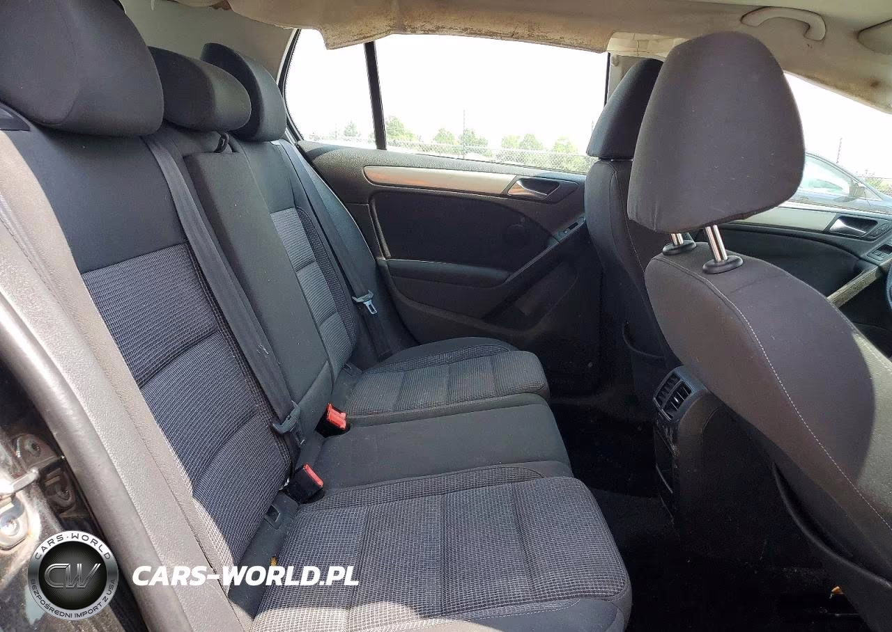 2013 Volkswagen Golf VIN:WVWDB7AJ9DW131331 - 10