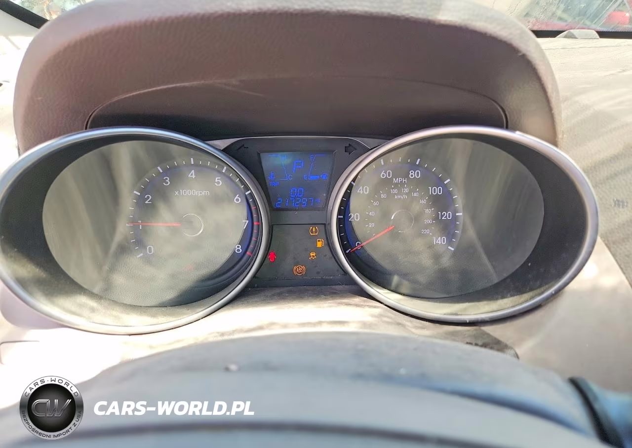 2011 Hyundai Tucson Gls VIN:KM8JU3AC8BU210405 - 9