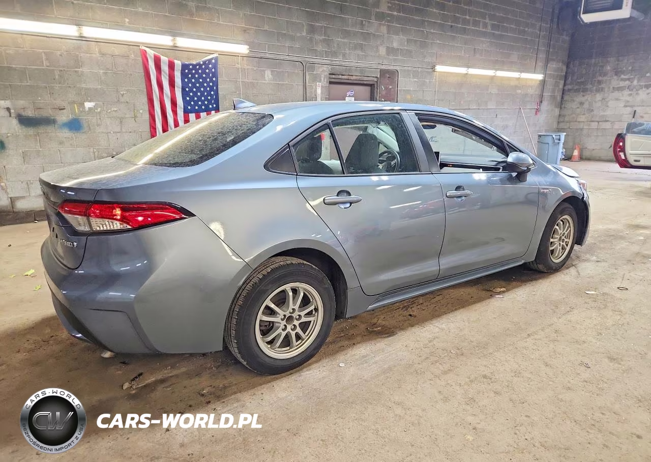 2021 Toyota Corolla Le VIN:JTDEAMDE8MJ013675 - 3
