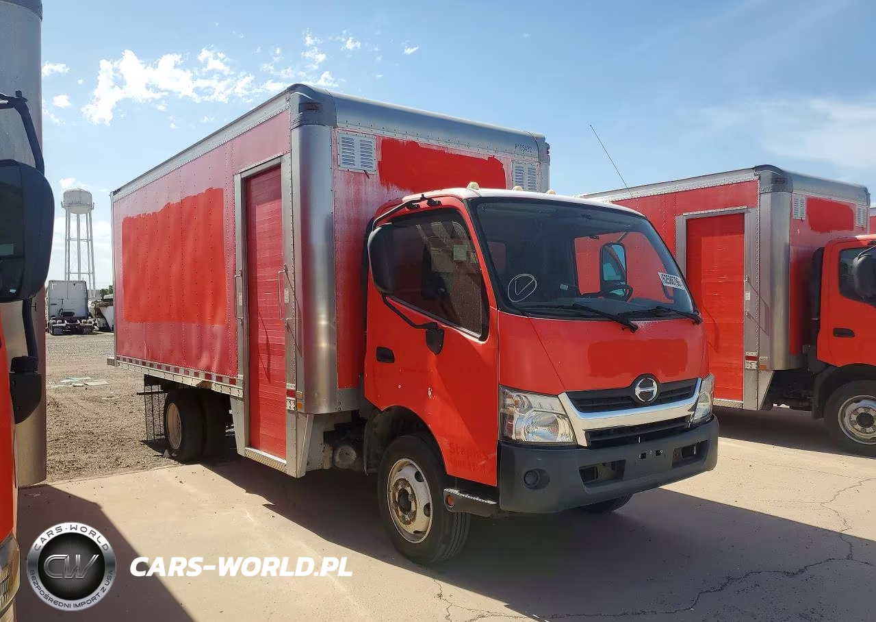 2017 Hino 195 Box Truck VIN:JHHSDM2H5HK005859 - 4