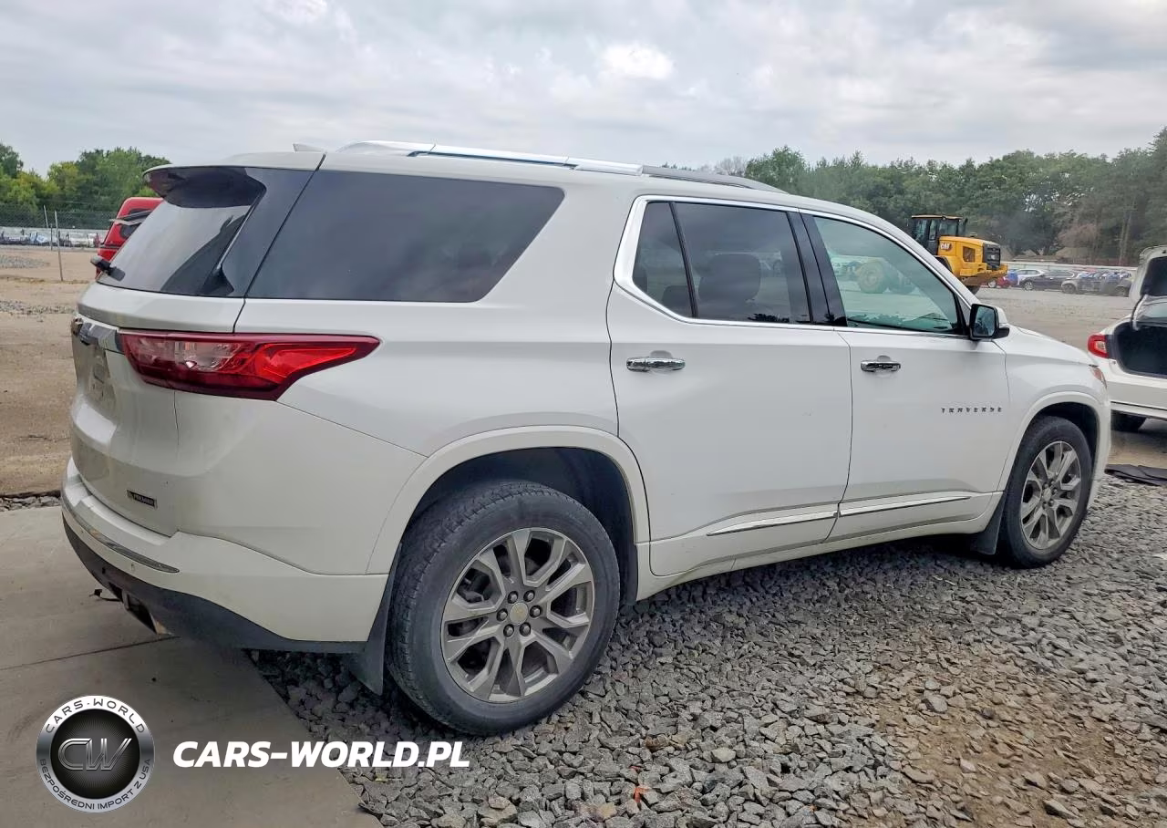 2018 Chevrolet Traverse Premier VIN:1GNEVJKW8JJ264522 - 3