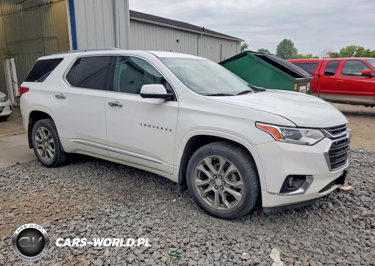 2018 Chevrolet Traverse Premier VIN:1GNEVJKW8JJ264522 - 4