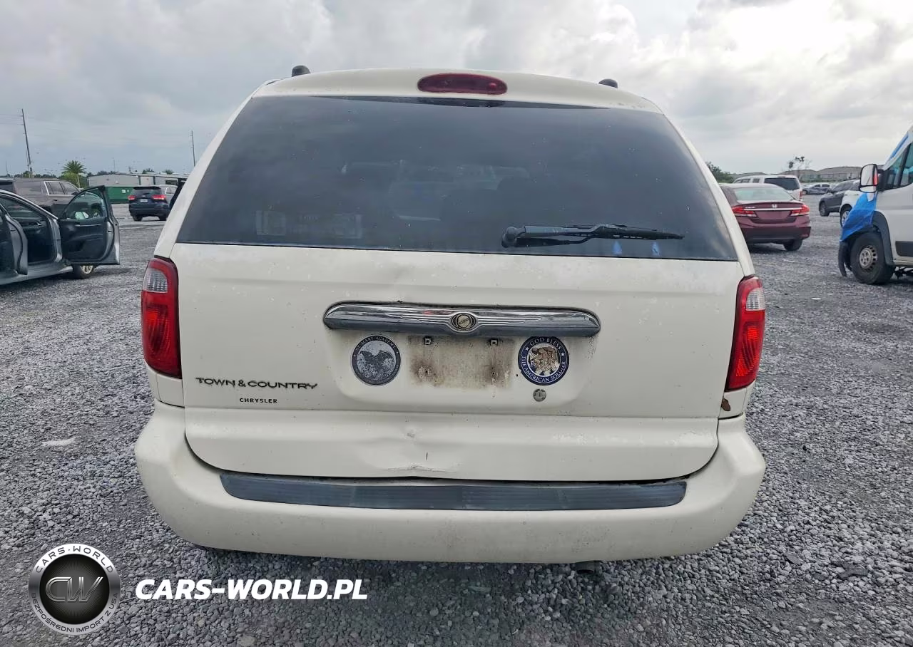 2005 Chrysler Town & Country VIN:1C4GP45R35B430786 - 6