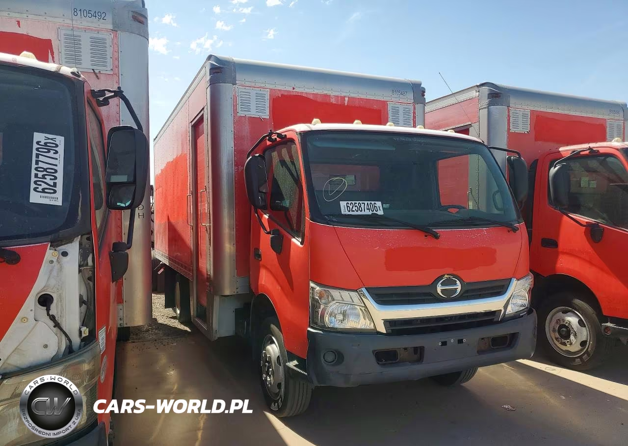 2017 Hino 195 Box Truck VIN:JHHSDM2H5HK006011 - 4