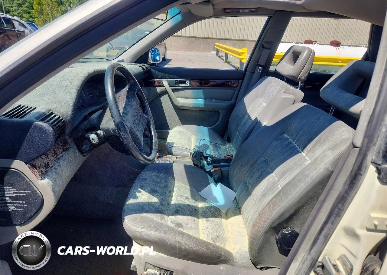 1994 Audi 100 S VIN:WAUCK84A9RN066195 - 7