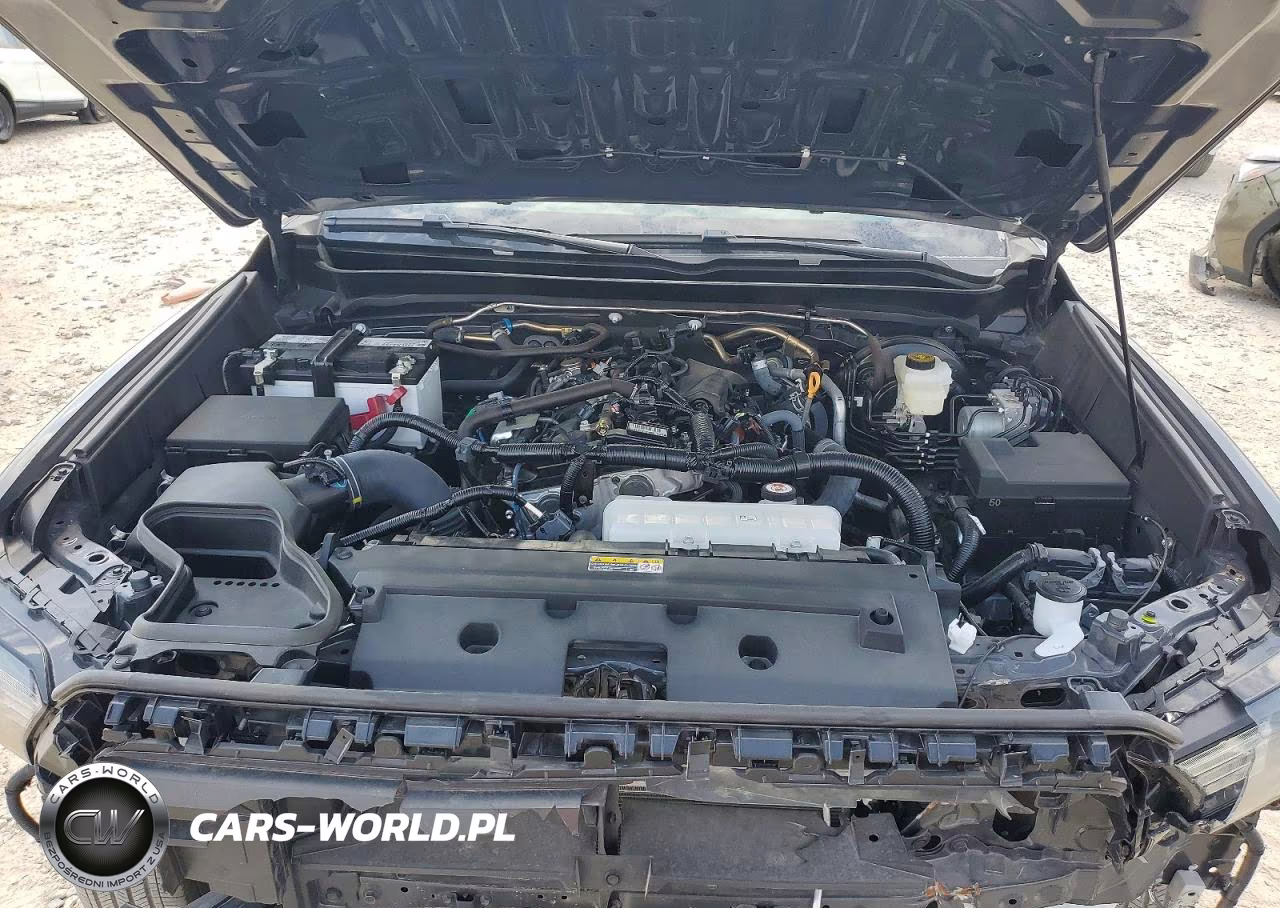 2025 Toyota Tacoma Sr5 VIN:3TMKB5FNXSM039536 - 12