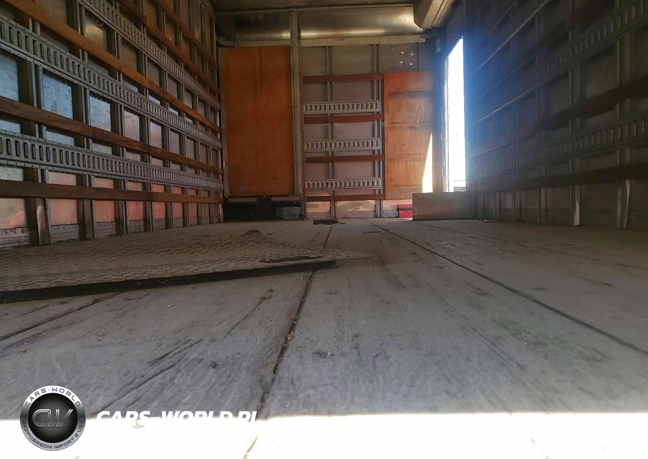 2018 Hino 195 Box Truck VIN:JHHSDM2HXJK006205 - 10