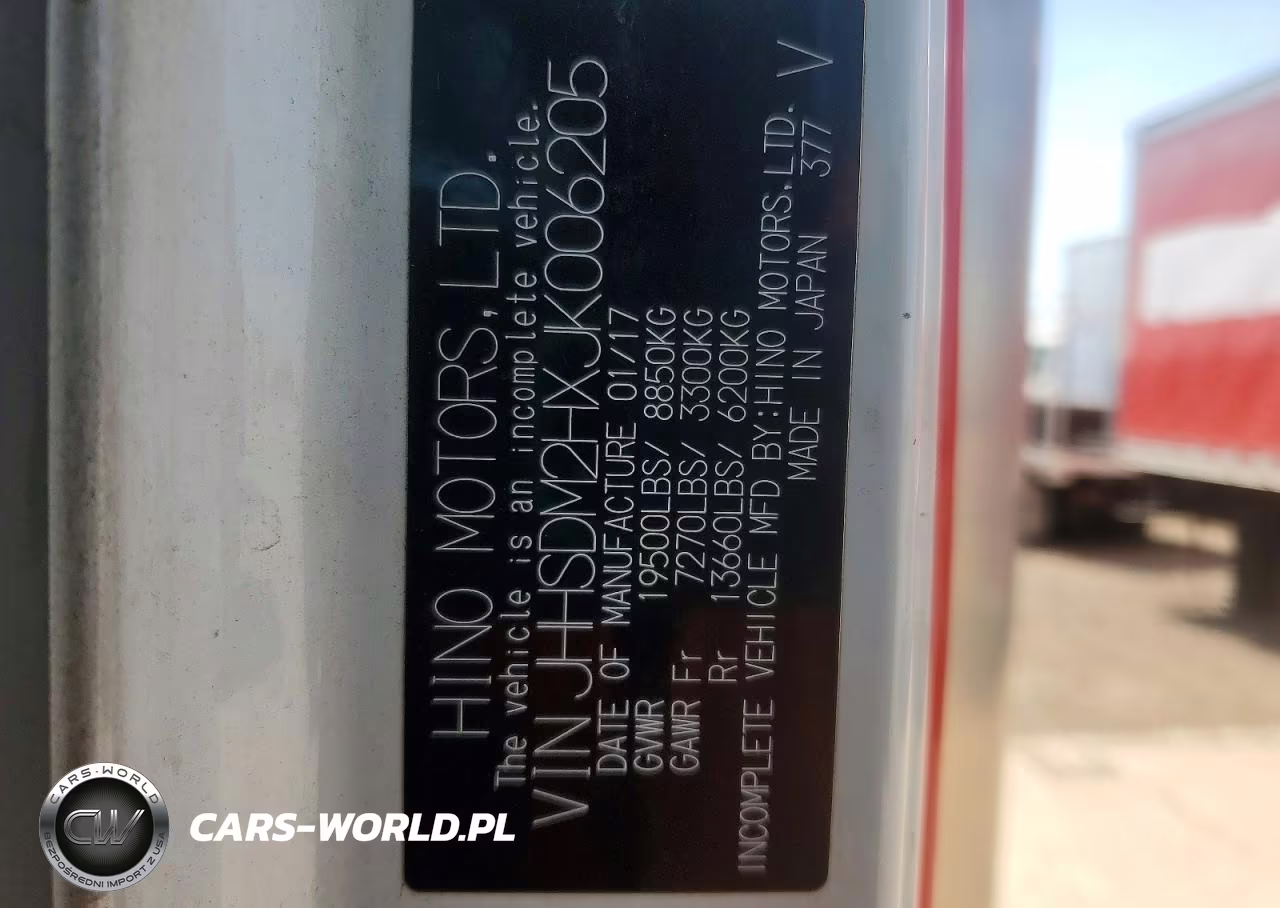 2018 Hino 195 Box Truck VIN:JHHSDM2HXJK006205 - 13