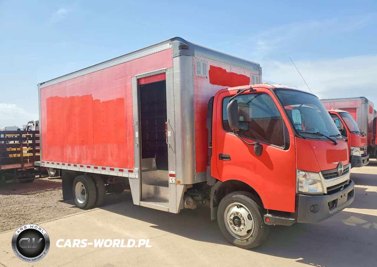 2018 Hino 195 Box Truck VIN:JHHSDM2HXJK006205 - 4