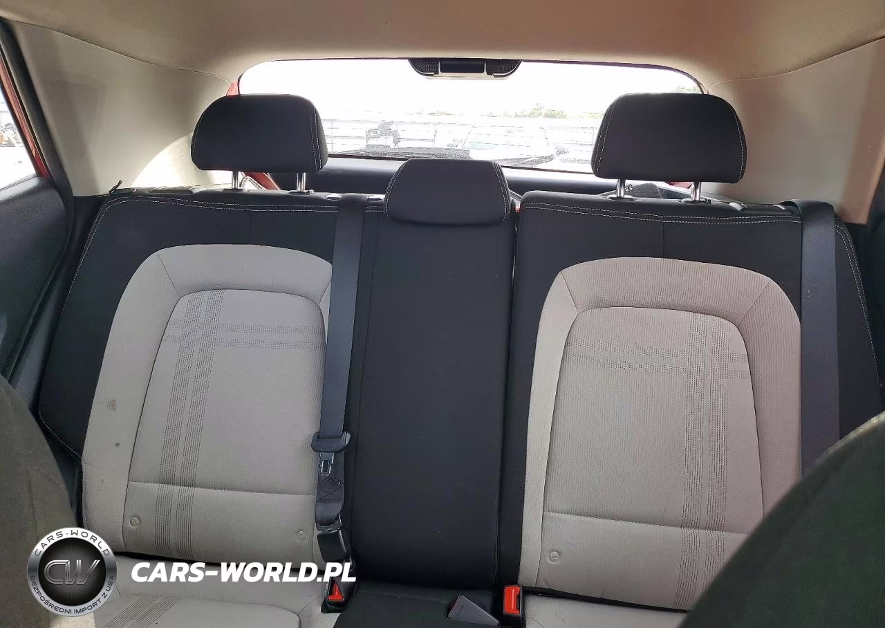 2022 Hyundai Venue Sel VIN:KMHRC8A38NU134305 - 10