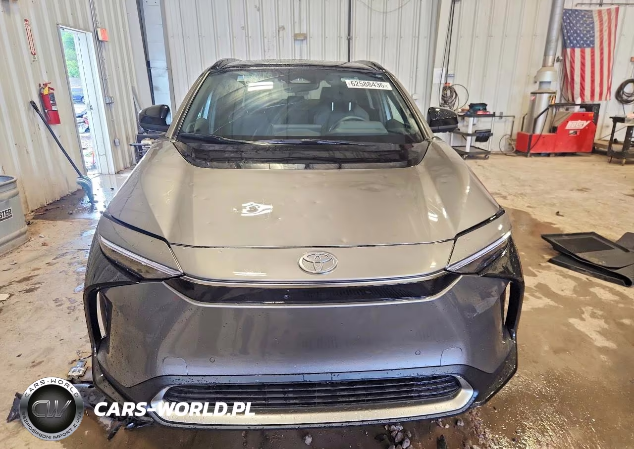 2023 Subaru Solterra Premium VIN:JTMABABA1PA003665 - 5