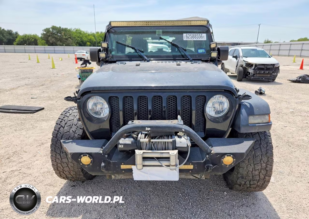 2018 Jeep Wrangler Unlimited Sport VIN:1C4HJXDG9JW136397 - 5