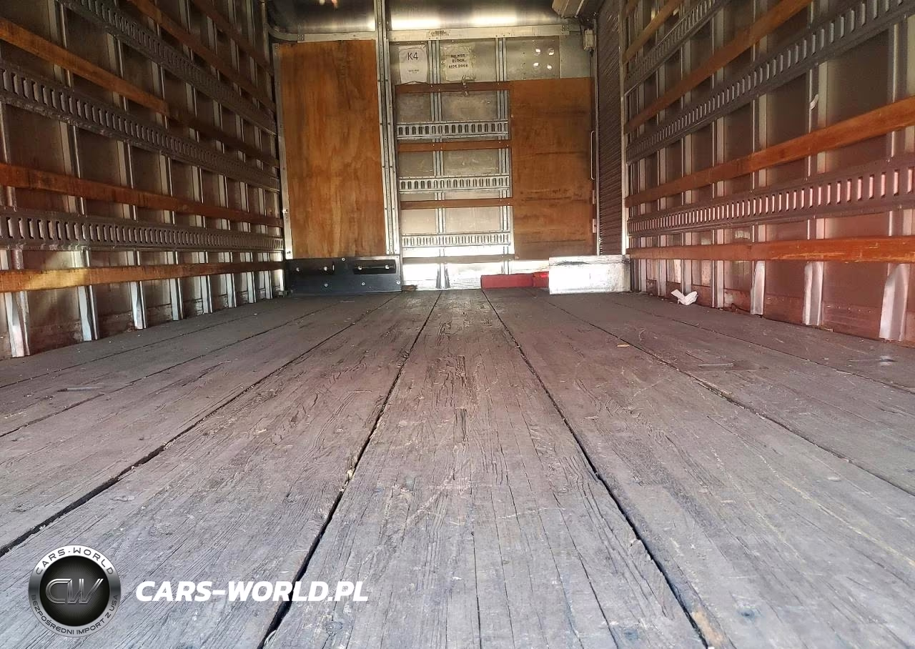 2018 Hino 195 Box Truck VIN:JHHSDM2H0JK006410 - 10