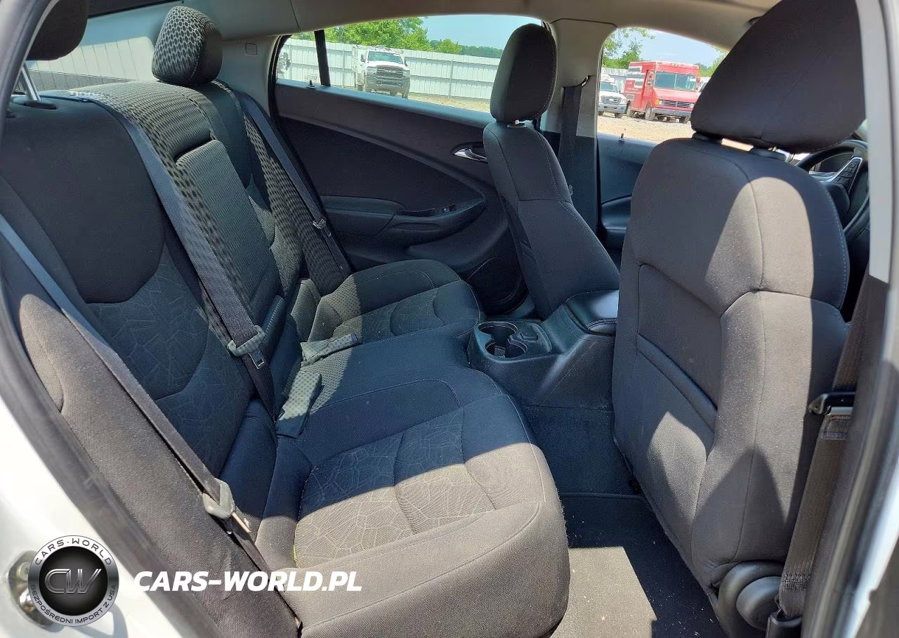2018 Chevrolet Volt Lt VIN:1G1RC6S54JU112863 - 10