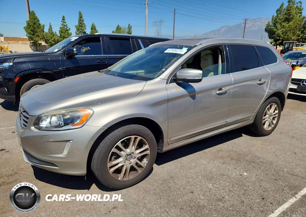 2016 Volvo Xc60 T5 Platinum – zdjęcie 1 z 13