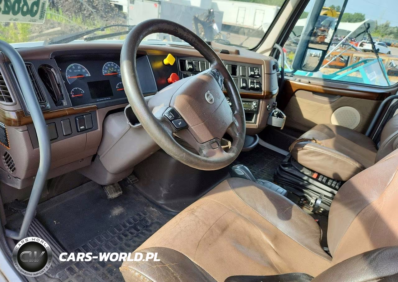 2015 Volvo Vnl Semi Truck VIN:4V4NC9EH3FN916963 - 8