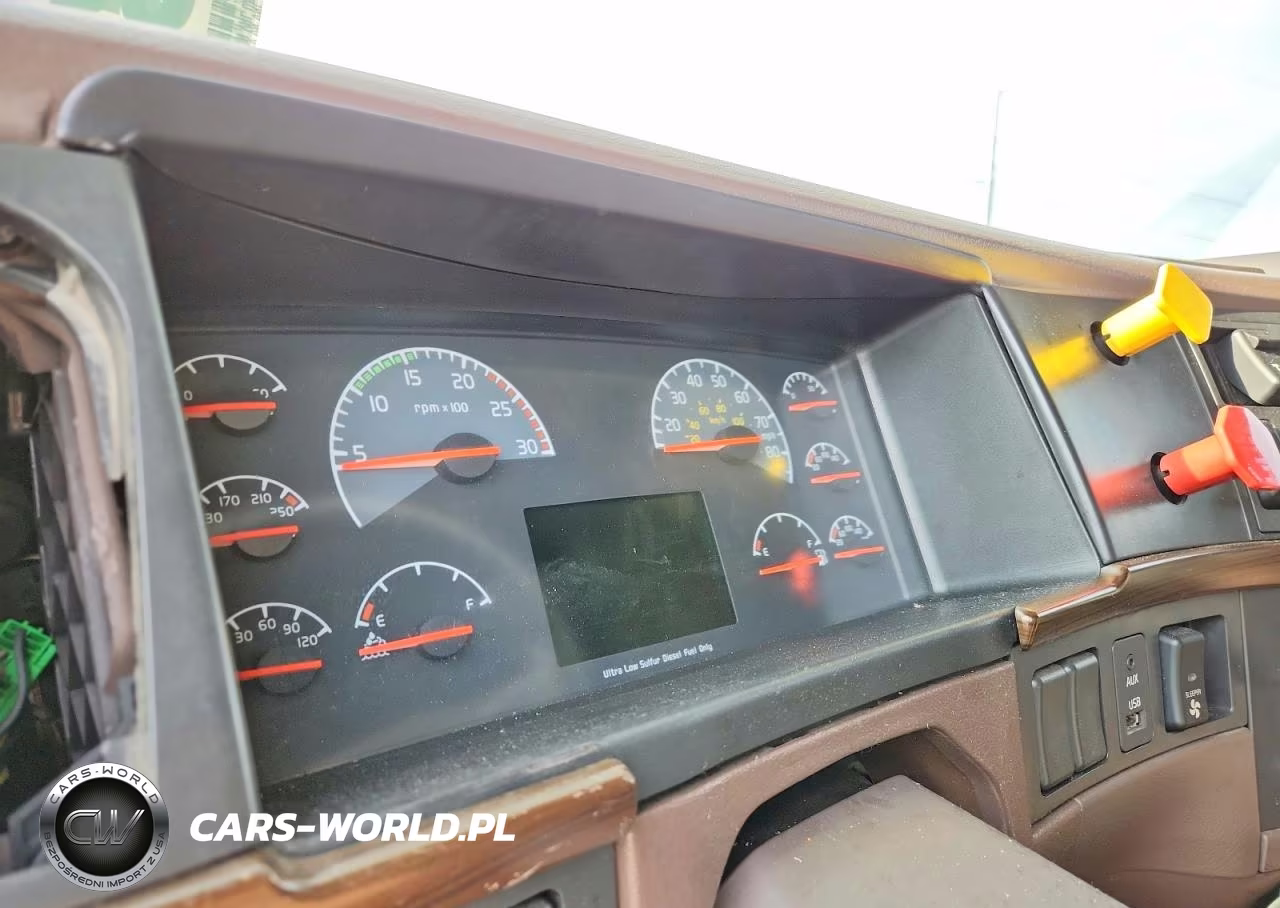 2015 Volvo Vnl Semi Truck VIN:4V4NC9EH3FN916963 - 9