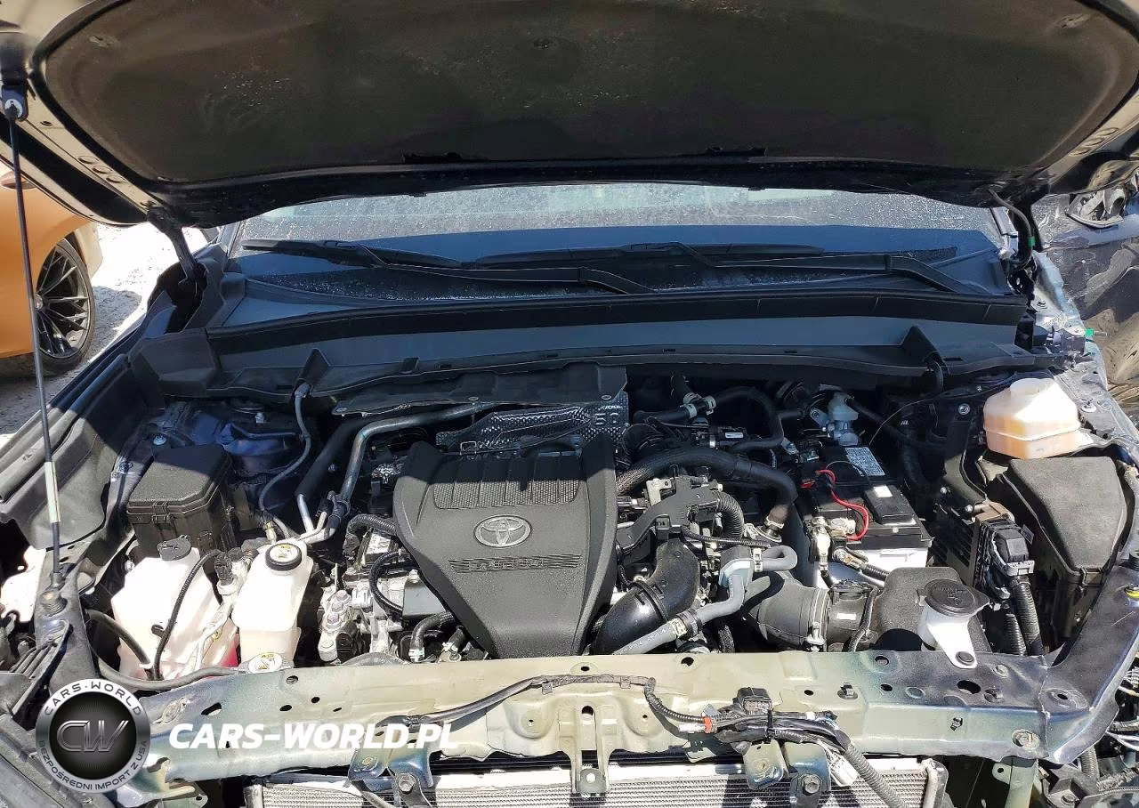 2025 Toyota Grand Highlander Platinum VIN:5TDAAAB57SS079165 - 12