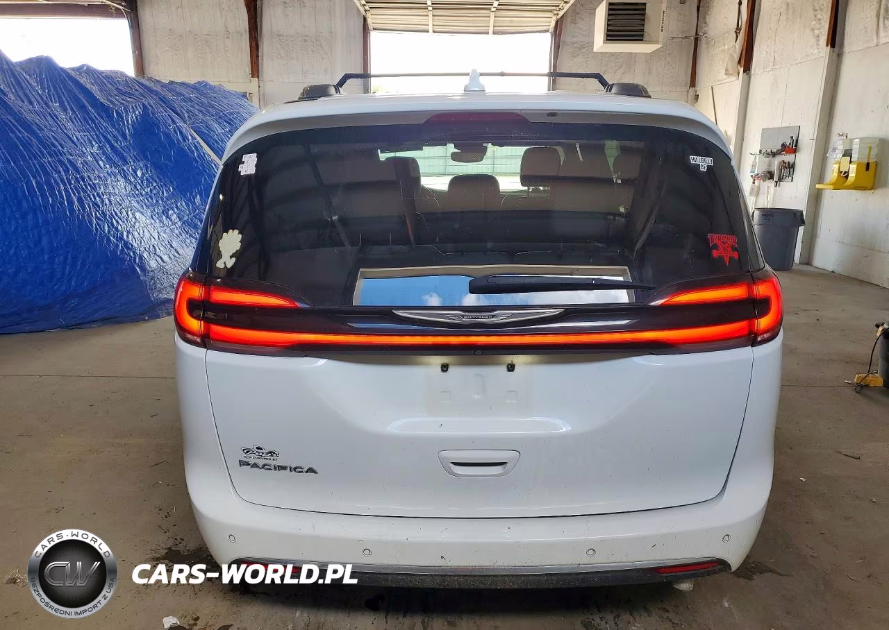 2021 Chrysler Pacifica Touring L VIN:2C4RC1BG7MR528497 - 6