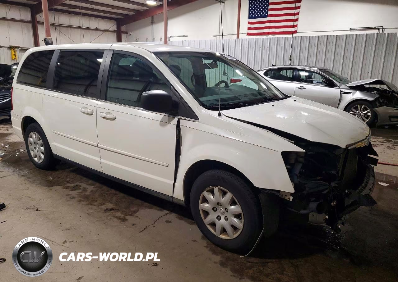 2010 Chrysler Town & Country Lx VIN:2A4RR4DEXAR203859 - 4