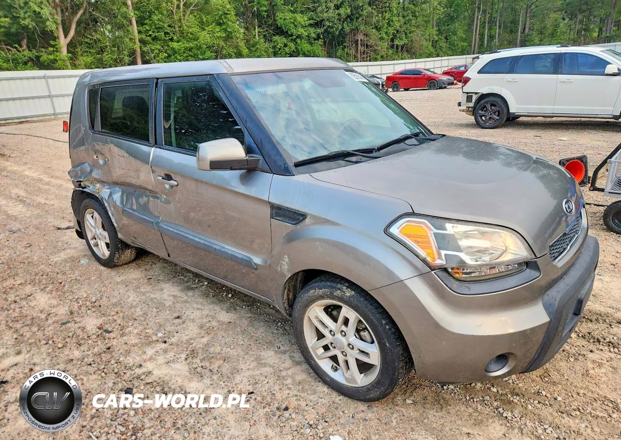 2011 Kia Soul + VIN:KNDJT2A27B7259943 - 4