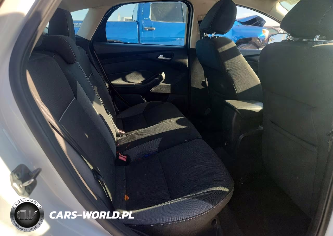 2013 Ford Focus Se VIN:1FADP3K20DL189174 - 10